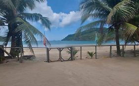 Bucana Beachfront Guesthouse
